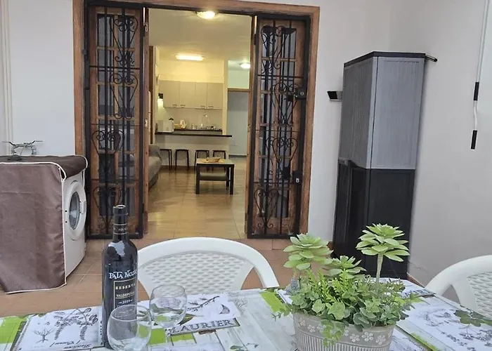 Los Cristianos Apartment, 1 bedroom Wifi Free&Big Terrace